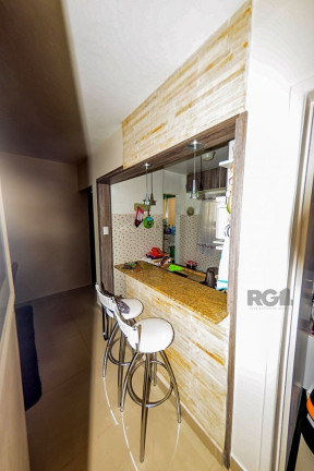 Imagem Imóvel com 2 Quartos à Venda, em Cristal - Porto Alegre Imagem Imóvel com 2 Quartos à Venda, em Cristal - Porto Alegre
