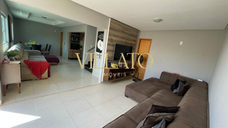 Imagem Casa com 3 Quartos à Venda, 132 m² em Moinho Dos Ventos - Goiânia
