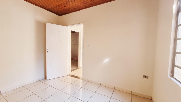 Imagem Casa com 2 Quartos à Venda, 118 m² em Maringá - Londrina