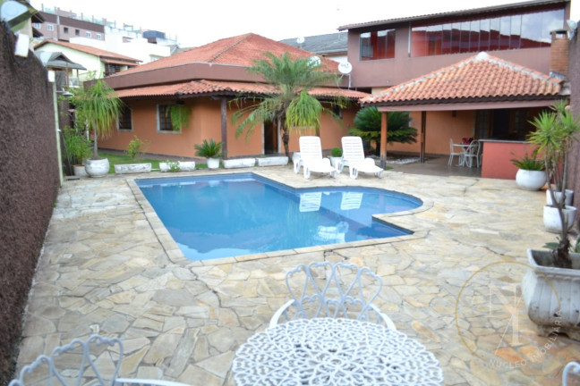 Imagem Casa com 3 Quartos à Venda, 520 m² em Parque Renato Maia - Guarulhos Imagem Casa com 3 Quartos à Venda, 520 m² em Parque Renato Maia - Guarulhos