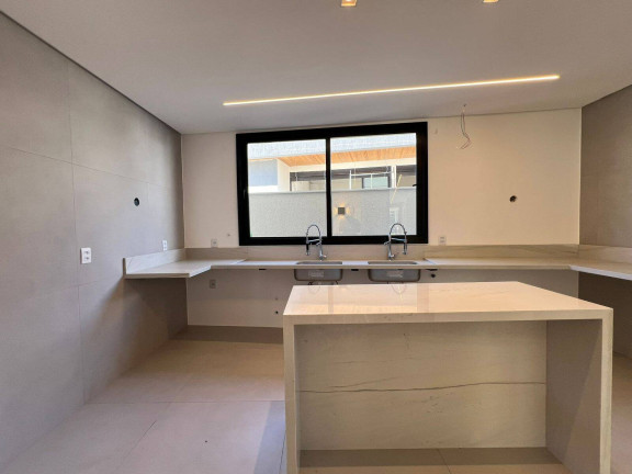 Imagem Casa com 4 Quartos à Venda, 314 m² em Jardins Bolonha - Senador Canedo Imagem Casa com 4 Quartos à Venda, 314 m² em Jardins Bolonha - Senador Canedo