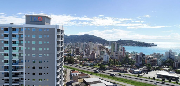 Imagem Apartamento com 2 Quartos à Venda, 65 m² em Itapema - Itapema