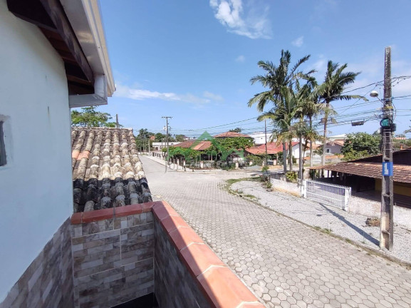Imagem Casa com 4 Quartos à Venda, 225 m² em Costeira - Balneário Barra Do Sul