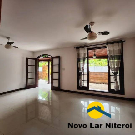 Imagem Casa com 4 Quartos à Venda, 180 m² em São Francisco - Niterói Imagem Casa com 4 Quartos à Venda, 180 m² em São Francisco - Niterói