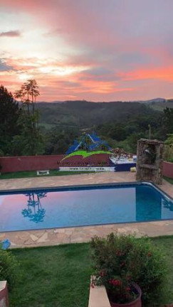 Imagem Chácara com 3 Quartos à Venda, 1.550 m² em Portão - Atibaia