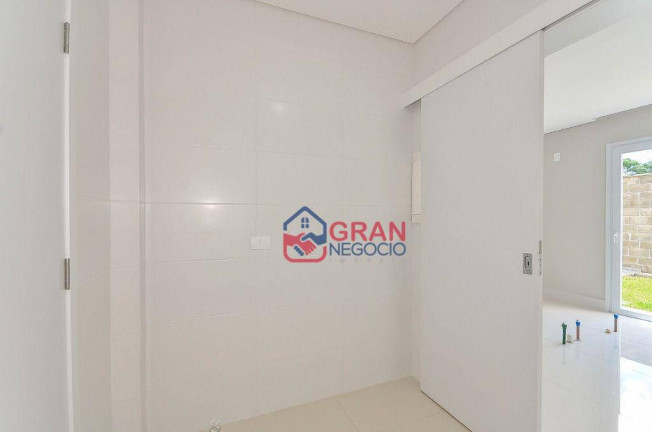 Imagem Sobrado com 3 Quartos à Venda, 162 m² em São Braz - Curitiba Imagem Sobrado com 3 Quartos à Venda, 162 m² em São Braz - Curitiba