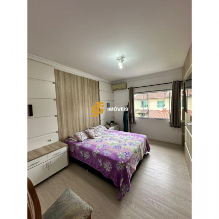 Imagem Sobrado com 3 Quartos à Venda,  em Centro - Camboriú