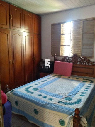 Imagem Casa com 3 Quartos à Venda,  em Camobi - Santa Maria