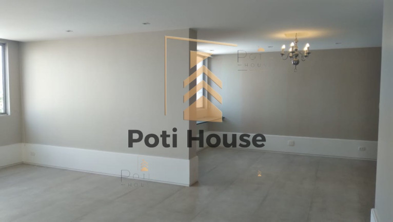 Imagem Imóvel com 4 Quartos à Venda, 170 m² em Petrópolis - Natal