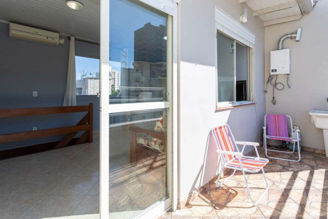 Imagem Imóvel com 2 Quartos à Venda, 80 m² em Passo Da Areia - Porto Alegre Imagem Imóvel com 2 Quartos à Venda, 80 m² em Passo Da Areia - Porto Alegre