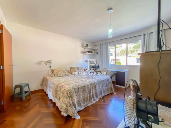 Imagem Casa com 4 Quartos à Venda, 122 m² em Araras - Teresópolis