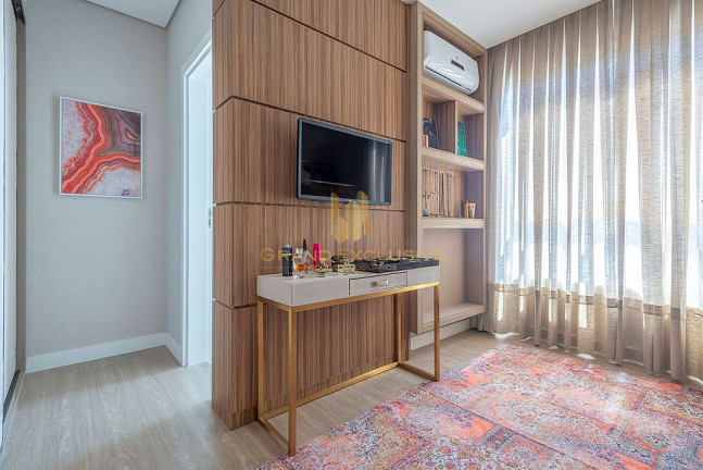 Imagem Apartamento com 4 Quartos à Venda, 143 m² em Centro - Balneário Camboriú Imagem Apartamento com 4 Quartos à Venda, 143 m² em Centro - Balneário Camboriú