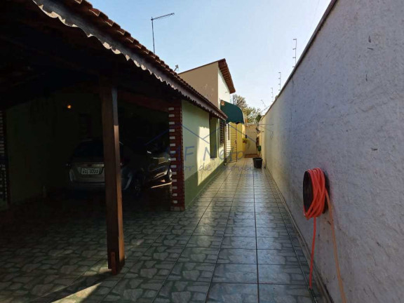 Imagem Casa com 4 Quartos à Venda,  em Centro - Pirassununga