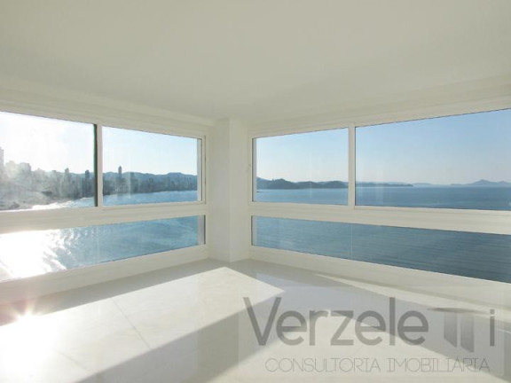Imagem Apartamento com 3 Quartos à Venda, 157 m² em Centro - Balneário Camboriú Imagem Apartamento com 3 Quartos à Venda, 157 m² em Centro - Balneário Camboriú