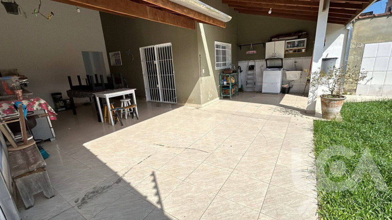 Imagem Casa com 2 Quartos à Venda, 98 m² em Jardim Jaqueira - Caraguatatuba