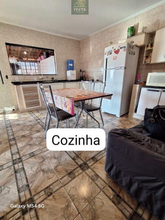 Imagem Casa com 2 Quartos à Venda, 196 m² em Centro - Socorro