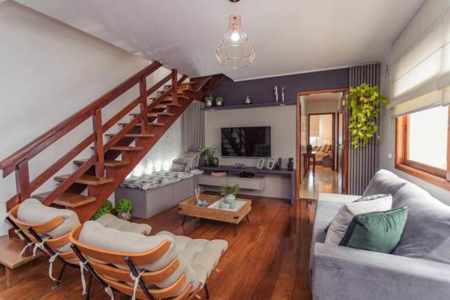 Imagem Imóvel com 3 Quartos à Venda, 272 m² em Jardim Lindóia - Porto Alegre Imagem Imóvel com 3 Quartos à Venda, 272 m² em Jardim Lindóia - Porto Alegre