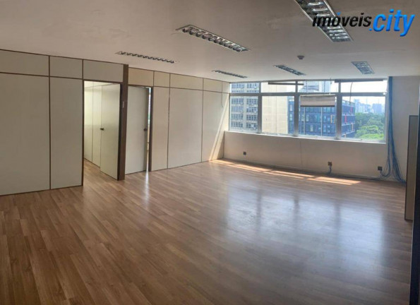 Sala Comercial à Venda ou Locação, 88 m² em Jardim Paulistano - São Paulo