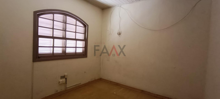Imagem Casa com 4 Quartos à Venda, 172 m² em Trianon - Guarapuava Imagem Casa com 4 Quartos à Venda, 172 m² em Trianon - Guarapuava