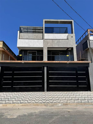 Imagem Casa com 4 Quartos à Venda, 10 m² em Guilhermina - Praia Grande Imagem Casa com 4 Quartos à Venda, 10 m² em Guilhermina - Praia Grande