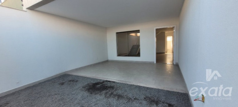 Casa com 3 Quartos à Venda, 132 m² em Colina De Laranjeiras - Serra