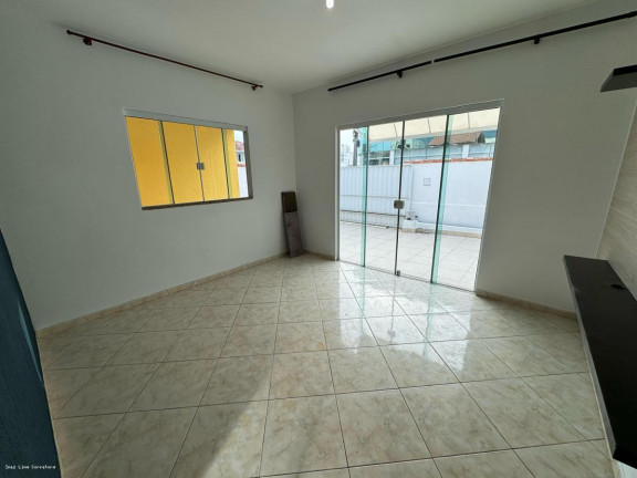 Imagem Casa com 5 Quartos à Venda, 250 m² em Pereque - Porto Belo