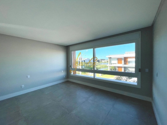 Imagem Casa de Condomínio com 4 Quartos à Venda, 239 m² em Centro - Xangri-la