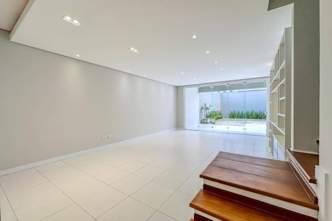Imagem Casa de Condomínio com 3 Quartos à Venda, 250 m² em Parque São Luís - Taubaté Imagem Casa de Condomínio com 3 Quartos à Venda, 250 m² em Parque São Luís - Taubaté