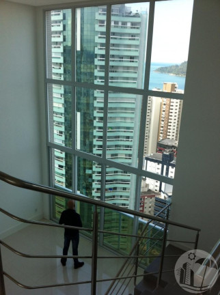 Imagem Cobertura com 3 Quartos à Venda, 330 m² em Centro - Balneário Camboriú