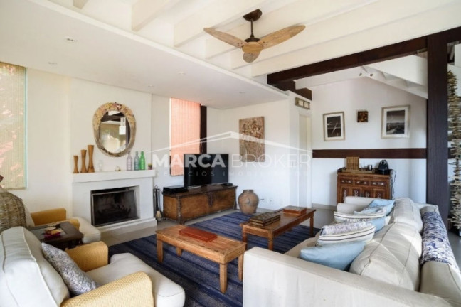 Imagem Sobrado com 4 Quartos à Venda, 1.286 m² em Camburi - São Sebastião