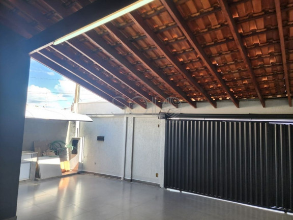 Casa com 2 Quartos à Venda, 154 m² em Residencial Stephanie Merissa - Araraquara