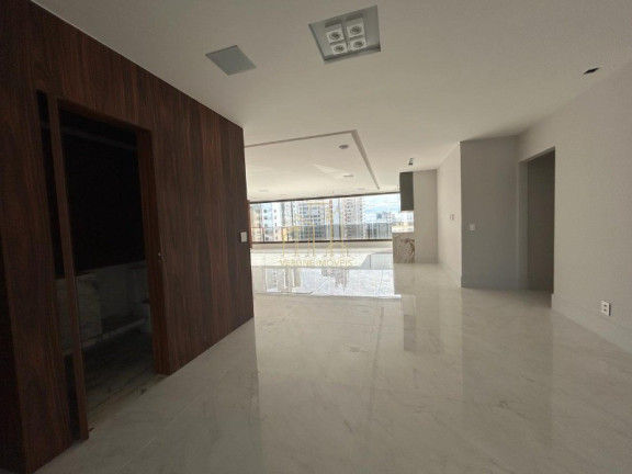 Imagem Imóvel com 4 Quartos à Venda, 305 m² em Graça - Salvador Imagem Imóvel com 4 Quartos à Venda, 305 m² em Graça - Salvador