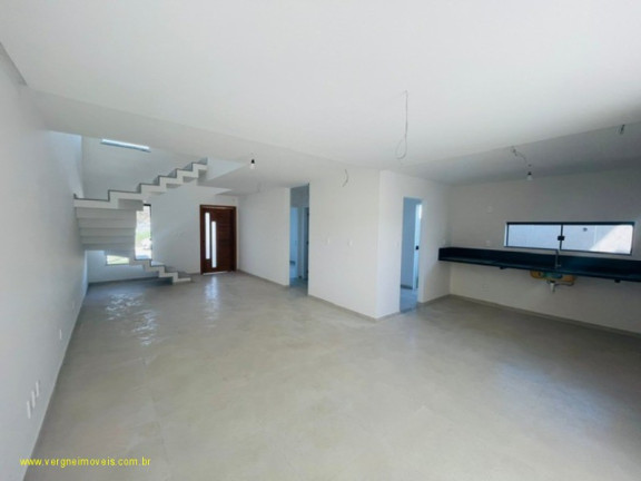 Imagem Imóvel com 4 Quartos à Venda, 160 m² em Vila De Abrantes (abrantes) - Camaçari Imagem Imóvel com 4 Quartos à Venda, 160 m² em Vila De Abrantes (abrantes) - Camaçari