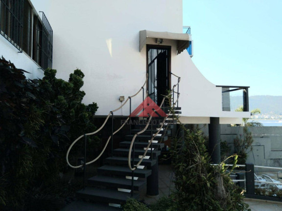 Imagem Casa com 5 Quartos à Venda, 600 m² em São Francisco - Niterói Imagem Casa com 5 Quartos à Venda, 600 m² em São Francisco - Niterói