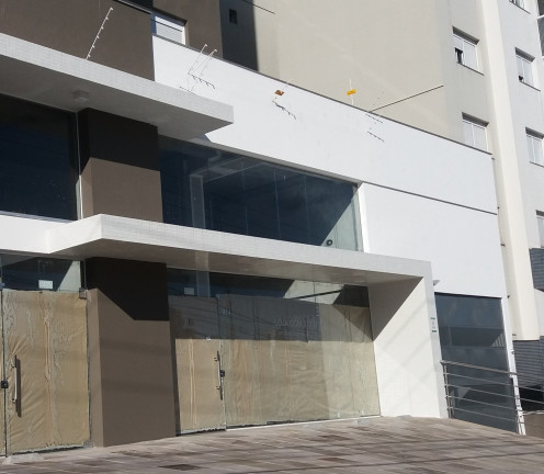 Sala Comercial à Venda, 377 m² em Panazzolo - Caxias Do Sul