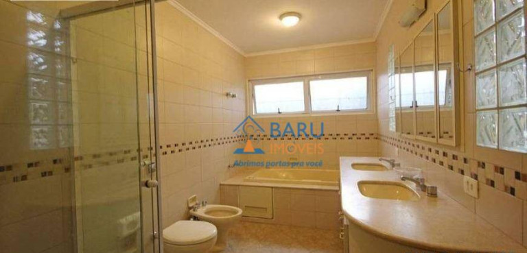 Imagem Sobrado com 3 Quartos à Venda ou Locação, 320 m² em Alto De Pinheiros - São Paulo Imagem Sobrado com 3 Quartos à Venda ou Locação, 320 m² em Alto De Pinheiros - São Paulo