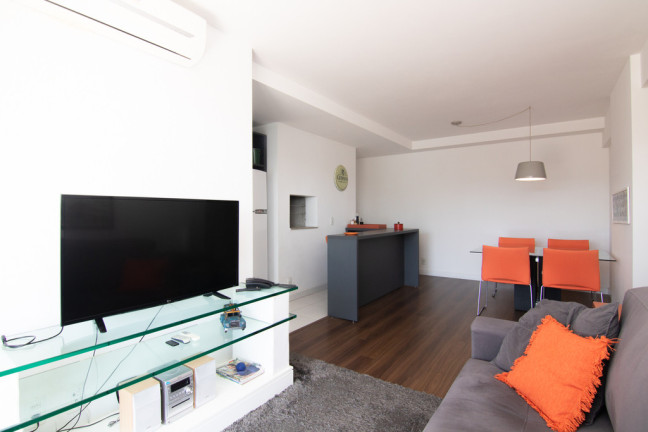 Imagem Apartamento com 3 Quartos à Venda, 83 m² em São Geraldo - Porto Alegre
