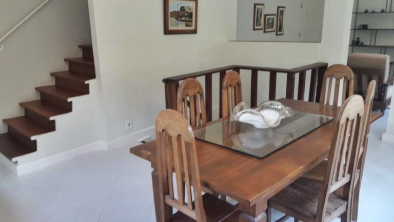 Imagem Casa com 5 Quartos à Venda, 500 m² em Pessegueiros - Teresópolis
