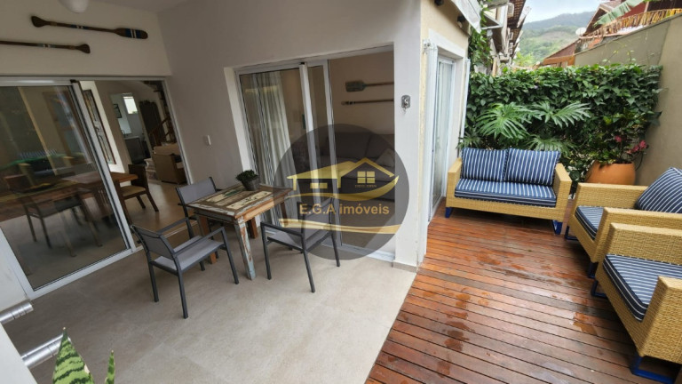 Casa de Condomínio com 3 Quartos à Venda, 140 m² em Boiçucanga - São Sebastião