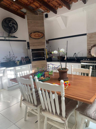 Imagem Casa com 2 Quartos à Venda, 115 m² em Granja Viana - Cotia