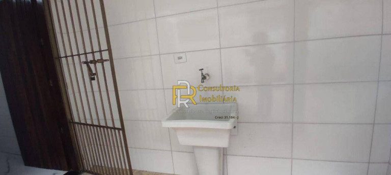 Imagem Casa com 2 Quartos à Venda, 125 m² em Vila Tupi - Praia Grande Imagem Casa com 2 Quartos à Venda, 125 m² em Vila Tupi - Praia Grande