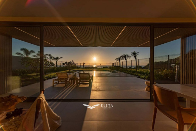 Imagem Casa com 5 Quartos à Venda, 458 m² em Praia Do Estaleiro - Balneário Camboriú