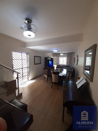 Imagem Casa com 3 Quartos à Venda, 160 m² em Parque Arariba - São Paulo Imagem Casa com 3 Quartos à Venda, 160 m² em Parque Arariba - São Paulo