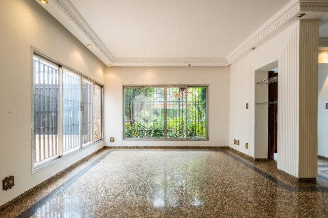Imagem Sobrado com 3 Quartos à Venda, 261 m² em Moema - São Paulo Imagem Sobrado com 3 Quartos à Venda, 261 m² em Moema - São Paulo