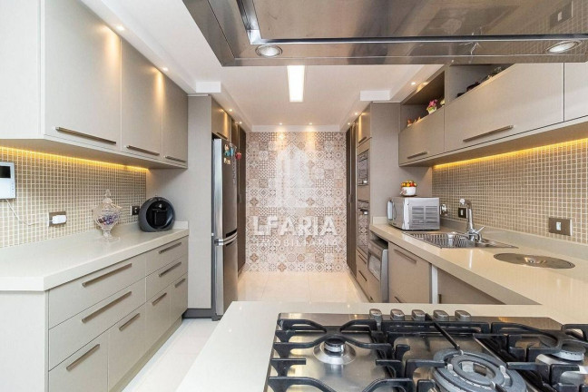 Imagem Casa com 4 Quartos à Venda, 600 m² em Boqueirão - Curitiba Imagem Casa com 4 Quartos à Venda, 600 m² em Boqueirão - Curitiba