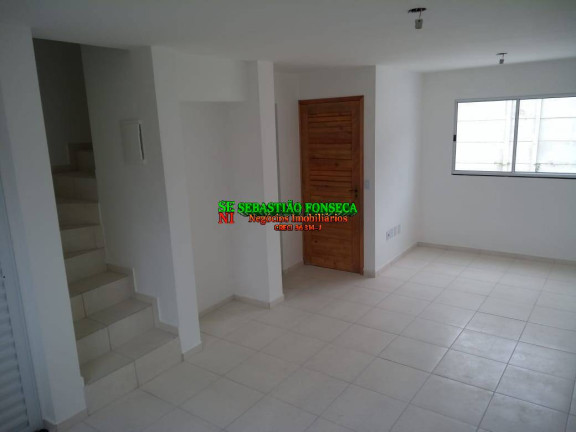 Imagem Casa com 2 Quartos à Venda, 62 m² em Caraguatatuba