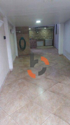 Imagem Casa com 5 Quartos à Venda, 218 m² em Califórnia - Nova Iguaçu Imagem Casa com 5 Quartos à Venda, 218 m² em Califórnia - Nova Iguaçu
