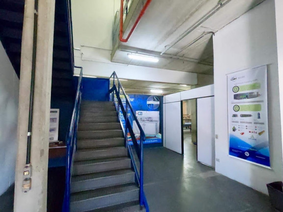Galpão à Venda ou Locação, 681 m² em Jardim Belval - Barueri