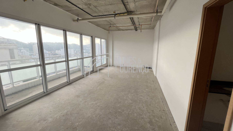 Imóvel Comercial à Venda, 52 m² em Encruzilhada - Santos