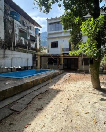 Imagem Casa com 4 Quartos à Venda, 400 m² em Vila Geny - Itaguaí Imagem Casa com 4 Quartos à Venda, 400 m² em Vila Geny - Itaguaí